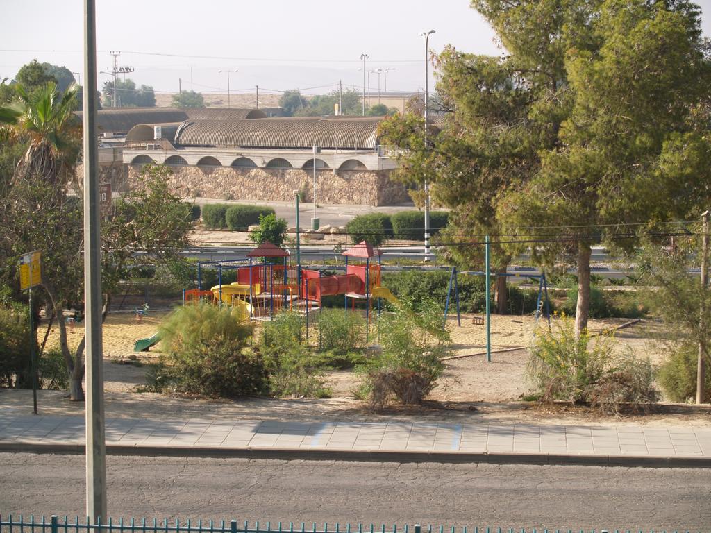 Zimmer Arad Dead Sea, Big And Confortabוl Apartment, Logic Cost - במחיר שפוי ภายนอก รูปภาพ